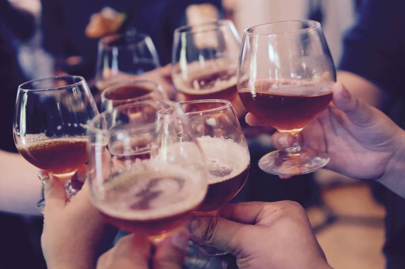Sortir dans un bar festif à côté de Lyon